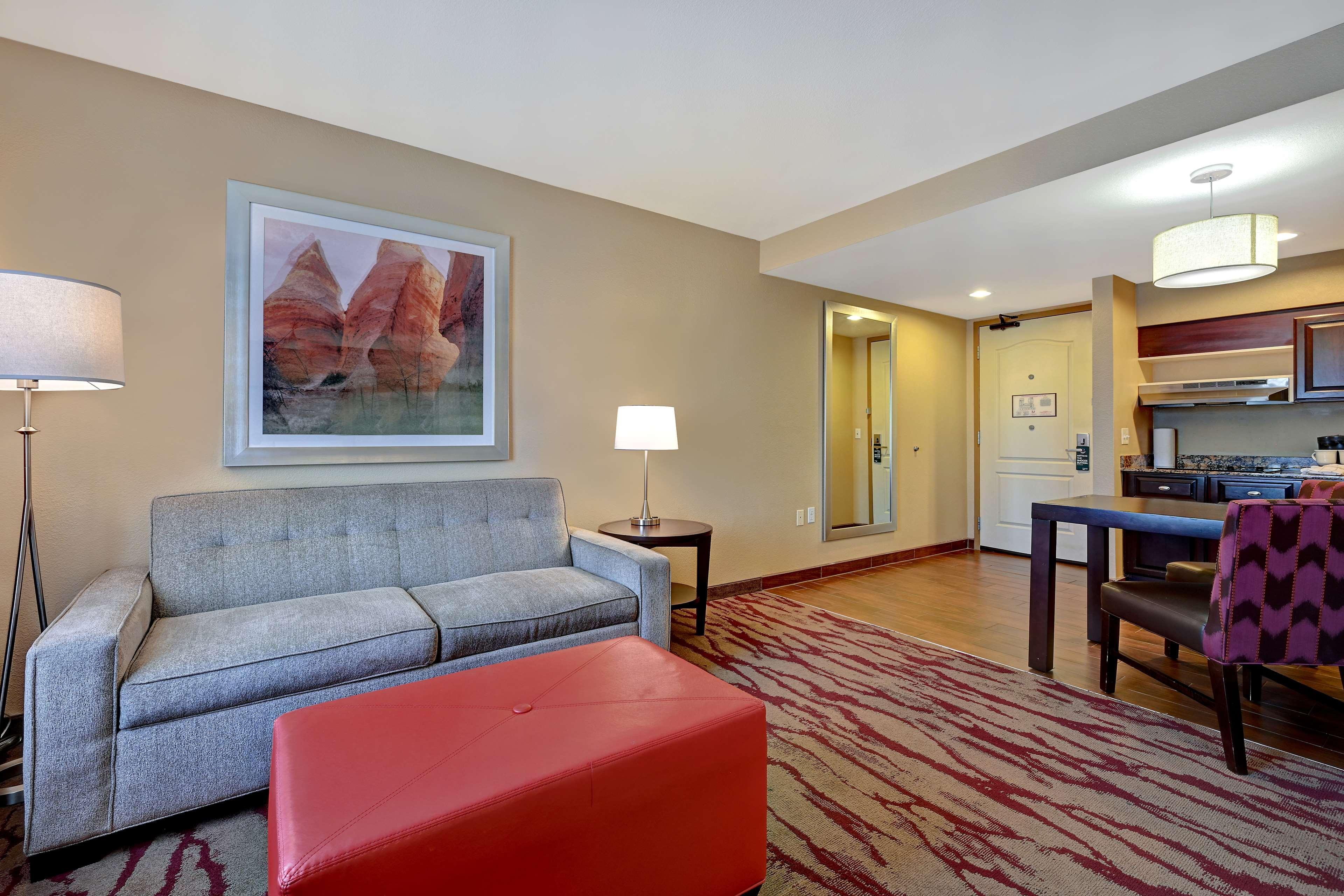 โฮมวูดสวีท บายฮิลตัน อัลบูเกอร์กี แอร์พอร์ต โฮเต็ล Hotel แอลบูเคอร์คี ภายนอก รูปภาพ
