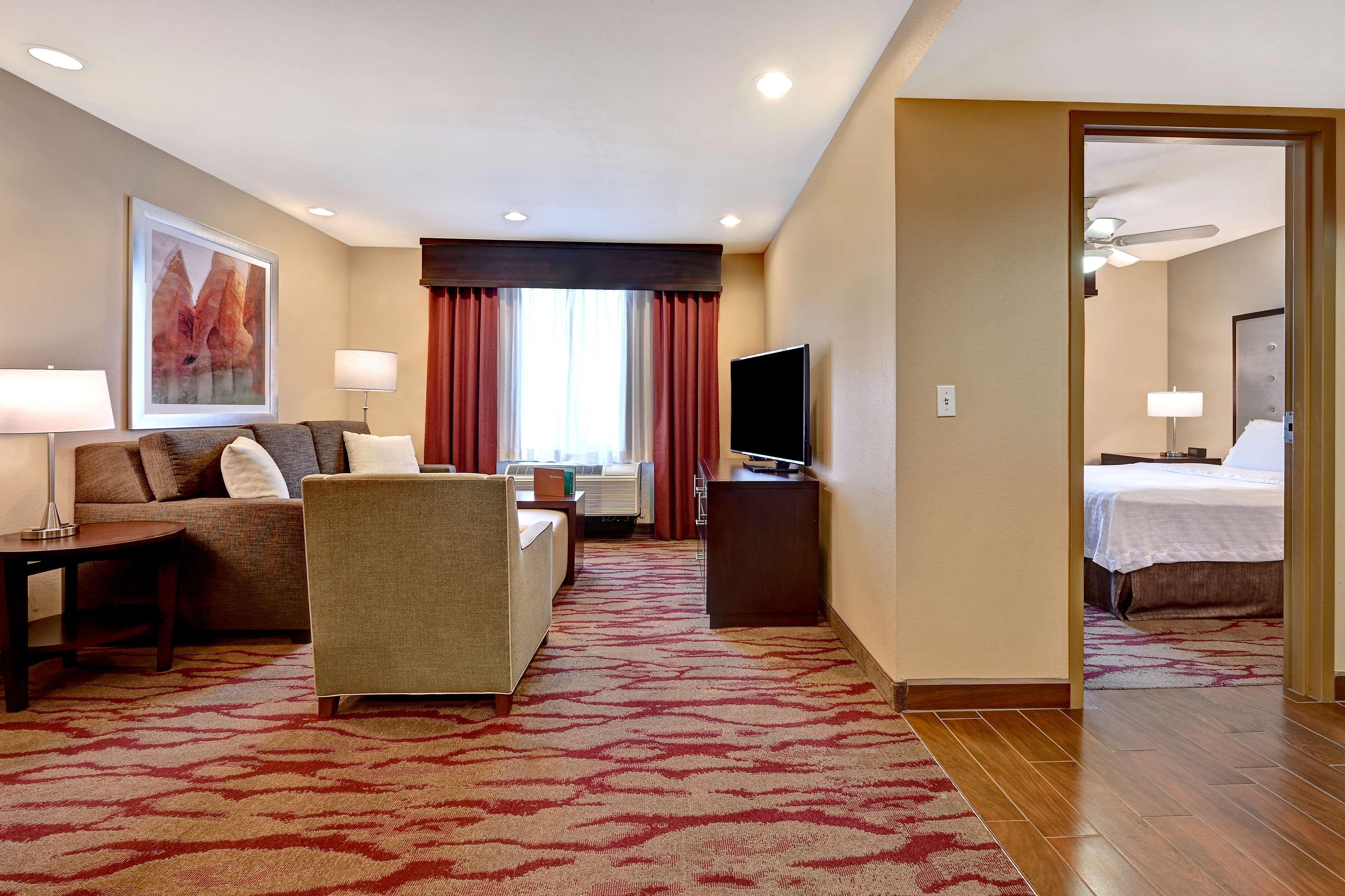 โฮมวูดสวีท บายฮิลตัน อัลบูเกอร์กี แอร์พอร์ต โฮเต็ล Hotel แอลบูเคอร์คี ภายนอก รูปภาพ